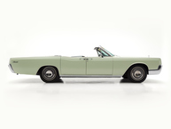 The Classic Motor Company - 1967 Lincoln Continental 7Y86G806920 - Cameo Green - Studio